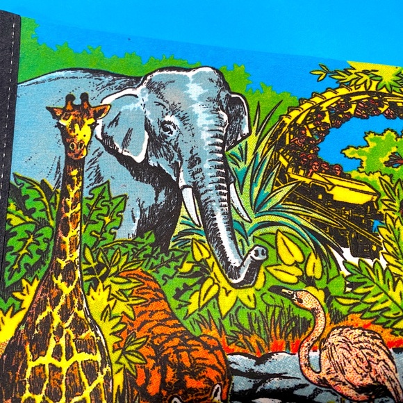 BUSCH GARDENS VINTAGE 90’s TAMPA FLORIDA COLLECTIBLE SOUVENIR PENNANT FLAG 30” - Picture 8 of 16